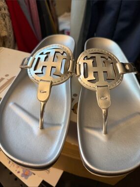 Tommy Hilfiger Silver Metallic Logo Thong Sandals